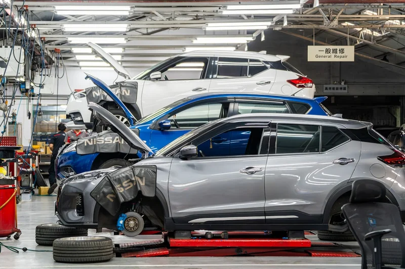 Service centers for the Nissan car brand.